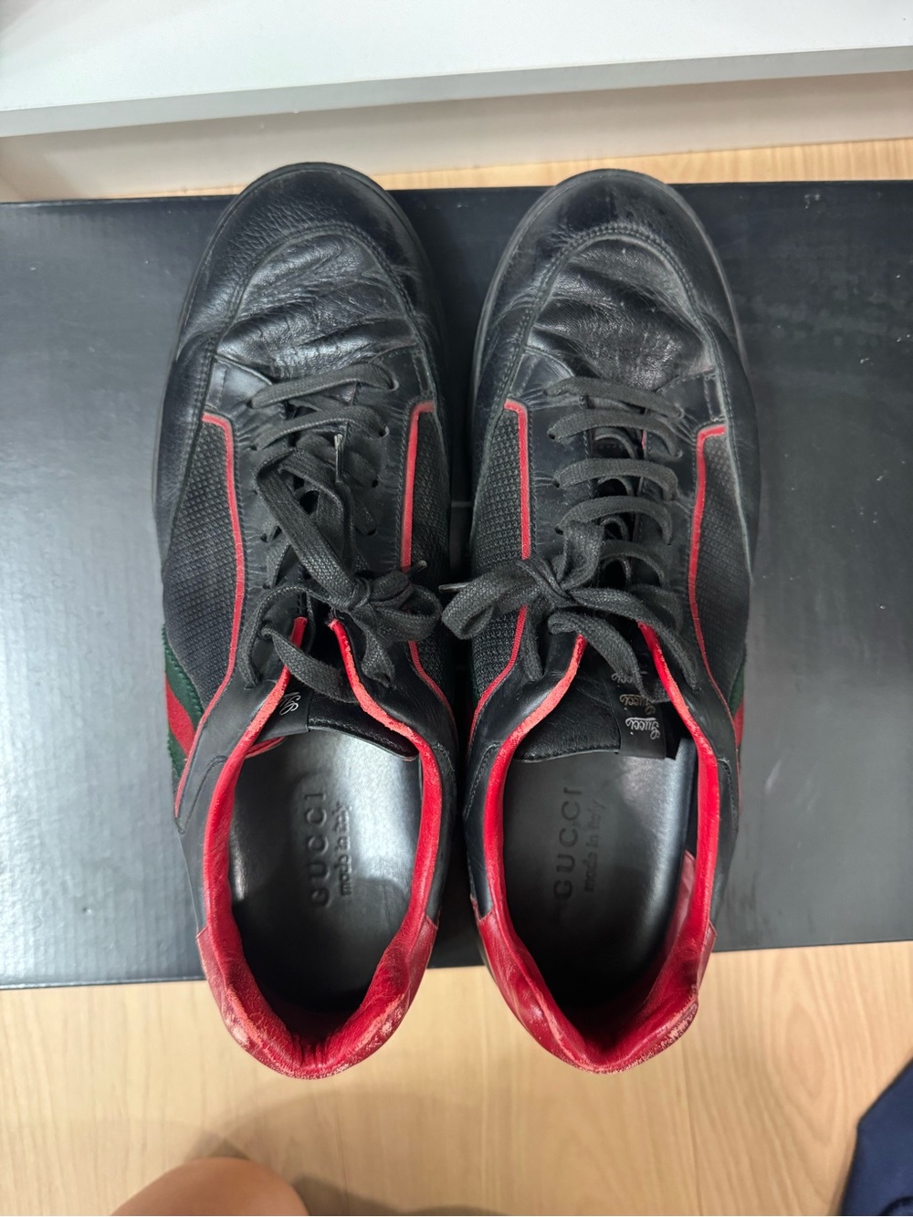 Gucci Black Leather Sneakers with Red and Green Stripes shoes